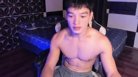 AJ online show from February 21, 10:28 am