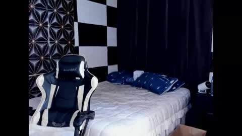 AJ online show from September 10, 2:55 am