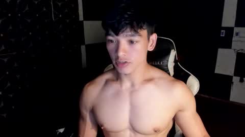 AJ online show from December 14, 10:53 am