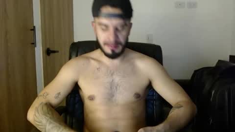 philipdj1 online show from April 14, 5:35 am