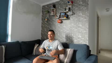 Philipe online show from February 9, 8:35 pm