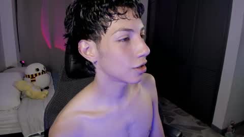 Phil.   INDEPENDENT MODEL online show from June 2, 2:02 am