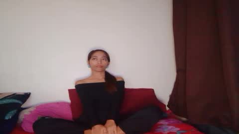 Snapshot of philippinas_white_man chatting on December 28, 10:02 pm Online at weekends Friday to Sunday online show from December 28, 10:02 pm