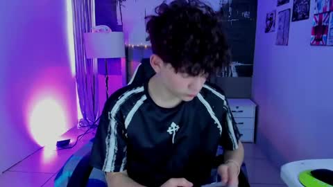 PHILLIP online show from May 23, 8:46 pm