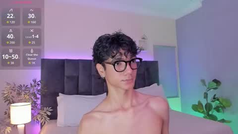 Phillip online show from December 16, 11:10 pm