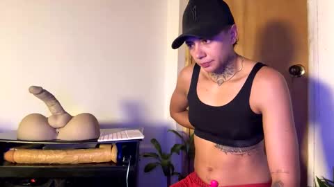 Snapshot of phillip_brownn chatting on January 11, 12:54 pm PHILLIP online show from January 11, 12:54 pm