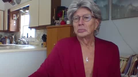 Snapshot of phillipa1023 chatting on January 19, 4:36 pm phillipa online show from January 19, 4:36 pm