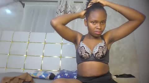 phoebe online show from February 22, 7:01 pm