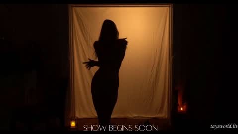 Snapshot of phoenix_taylor chatting on January 3, 2:10 am PHOENIX TAYLOR online show from January 3, 2:10 am