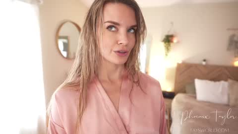 PHOENIX TAYLOR online show from November 27, 6:10 pm