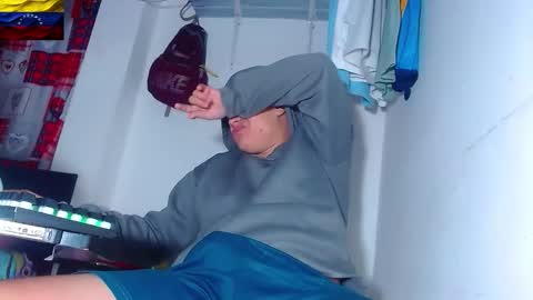 Snapshot of phoenixgnz08 chatting on January 11, 1:38 pm AdnierGnz online show from January 11, 1:38 pm