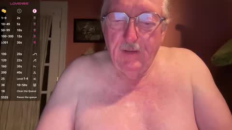 Snapshot of phrodeaux chatting on February 26, 5:28 am Phrodeaux online show from February 26, 5:28 am