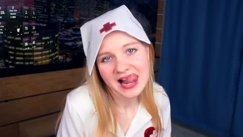 Hann G. Jones online show from February 14, 7:38 am