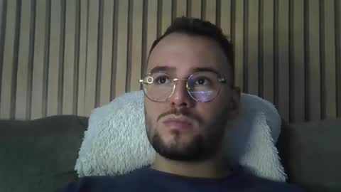 Snapshot of piazaocwbbb chatting on December 2, 1:00 am piazaocwbbb online show from December 2, 1:00 am