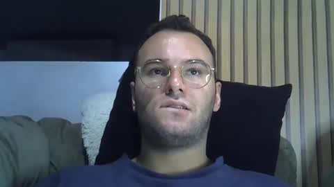 Snapshot of piazaocwbbb chatting on December 18, 1:33 am piazaocwbbb online show from December 18, 1:33 am