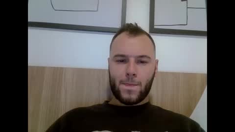 Snapshot of piazaocwbbb chatting on May 3, 5:52 pm piazaocwbbb online show from May 3, 5:52 pm