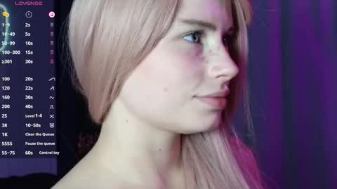 Snapshot of piera_ chatting on October 10, 7:35 pm Piera online show from October 10, 7:35 pm