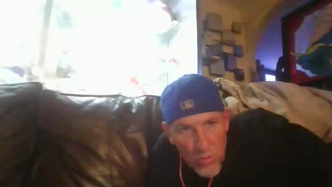 pierce702420 online show from March 27, 8:48 am