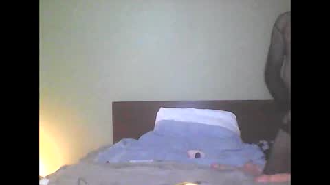 Snapshot of pigbear4trans chatting on January 14, 7:17 am pigbear4trans online show from January 14, 7:17 am