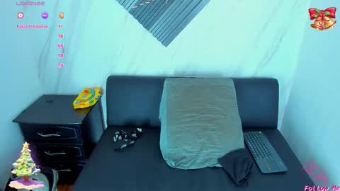 Snapshot of piggy_eddy chatting on December 15, 4:50 am Eddy Brock... Its a pleasure to talk to... online show from December 15, 4:50 am