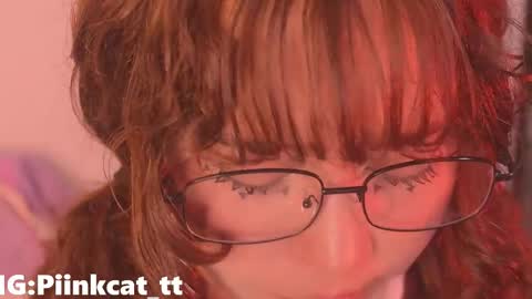 Snapshot of piinkcat chatting on September 22, 4:03 am Emi online show from September 22, 4:03 am