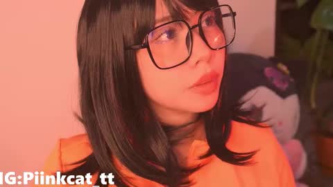 Snapshot of piinkcat chatting on January 13, 6:18 am Emi online show from January 13, 6:18 am