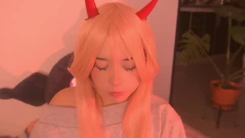 Snapshot of piinkcat chatting on March 1, 6:04 am Emi online show from March 1, 6:04 am