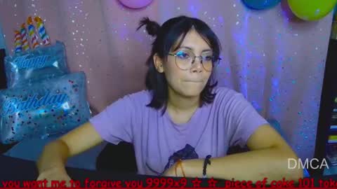 Snapshot of piixiie_d_oll chatting on March 8, 2:59 am Andrea G online show from March 8, 2:59 am