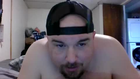 Snapshot of pika05777 chatting on May 25, 8:04 pm pika05777 online show from May 25, 8:04 pm