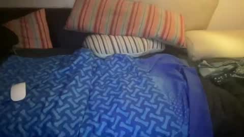 Pikafounes online show from July 27, 9:33 pm