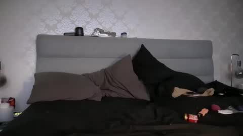 fitslut online show from January 10, 5:26 pm