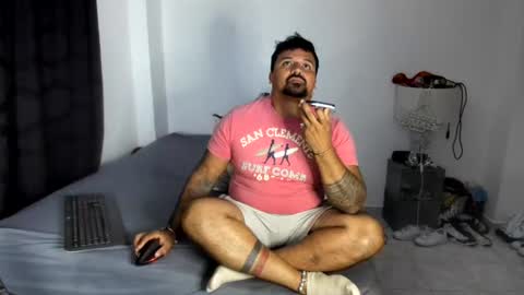 Snapshot of pikoro_gomez chatting on July 13, 11:51 pm pikoro_gomez online show from July 13, 11:51 pm