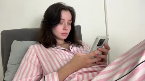 Trisha     online show from January 4, 3:17 pm