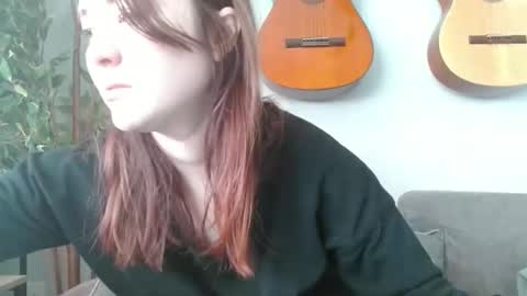 PilloGoddess online show from December 4, 8:50 pm