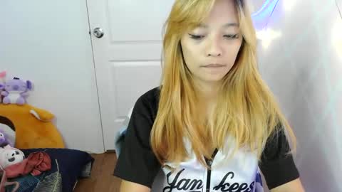 pinay beauty14 online show from January 23, 2:39 pm