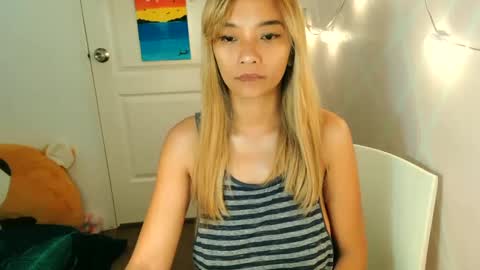 pinay beauty14 online show from February 28, 9:33 pm