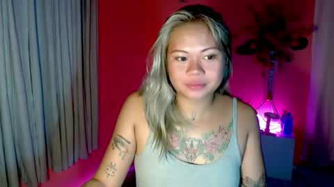 Snapshot of pinay_sweetlenatashaxx chatting on October 9, 12:14 pm call me natasha online show from October 9, 12:14 pm