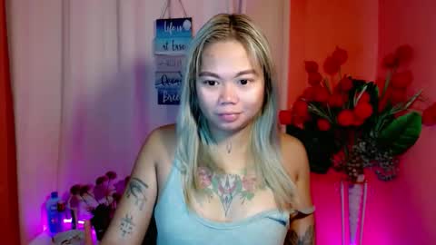 Snapshot of pinay_sweetlenatashaxx chatting on October 23, 5:33 pm call me natasha online show from October 23, 5:33 pm
