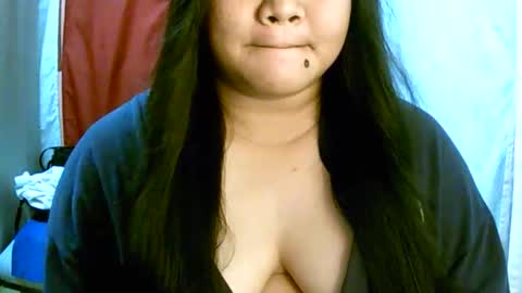 pinayjona online show from November 2, 12:18 pm