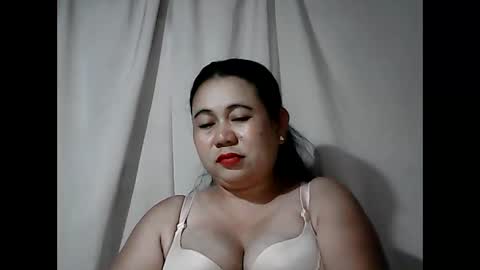 Snapshot of pinaymama12345 chatting on March 11, 8:42 am pinaymama12345 online show from March 11, 8:42 am