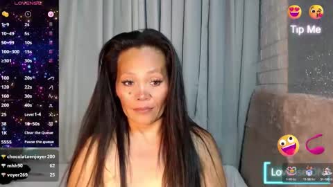 Snapshot of pinaymom69xx chatting on February 26, 7:42 am vangie online show from February 26, 7:42 am