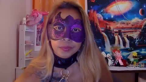 Snapshot of pinaymorena_renelda chatting on April 7, 1:44 pm pinaymorena_renelda online show from April 7, 1:44 pm