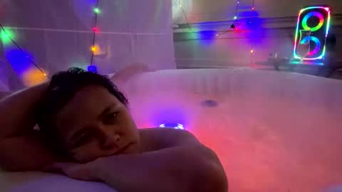 Snapshot of pinayrican2 chatting on December 18, 4:29 am pinayrican2 online show from December 18, 4:29 am