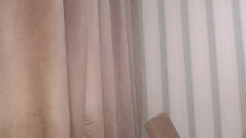       online show from April 7, 6:47 am