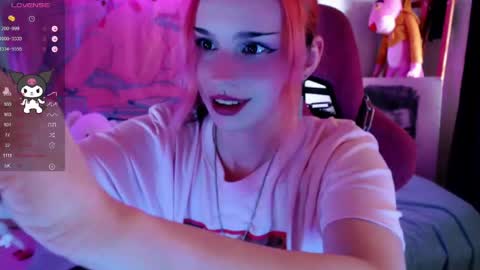 Snapshot of pineapple_dope chatting on April 20, 3:26 pm Nancy online show from April 20, 3:26 pm