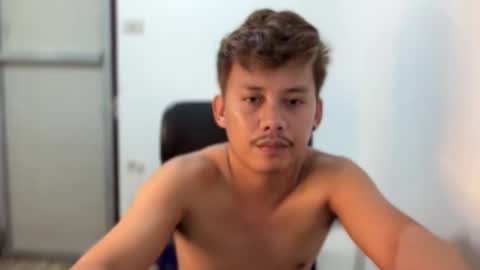 pingkoy0517 online show from May 15, 8:43 am