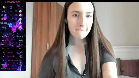 pingviluly online show from November 1, 6:26 am