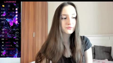 pingviluly online show from November 15, 7:05 am