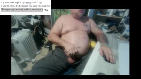 Snapshot of pini_z chatting on January 22, 6:52 pm pini_z online show from January 22, 6:52 pm