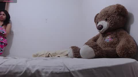 pink_love_25 online show from March 10, 7:57 am